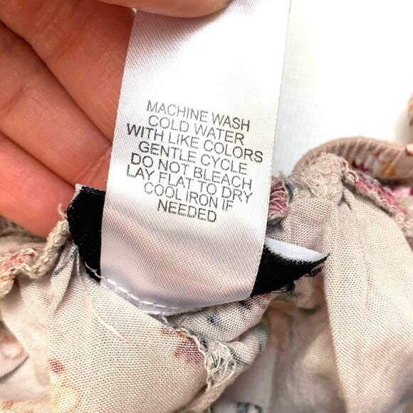 Mauve Pink Floral Shorts - Picture 5 of 5